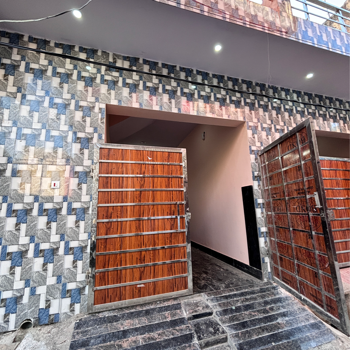 2 BHK + Study Room Independent House For Sale in Sector 50 Dabua Colony 