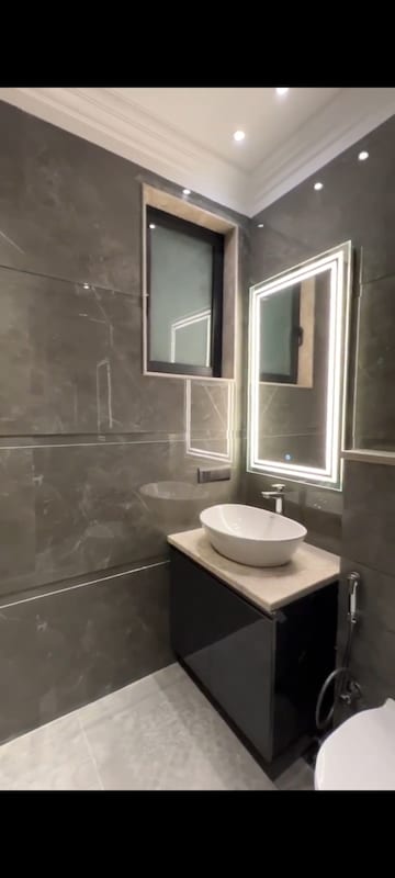 Bathroom in 3 BHK Apartment at Surya CGHS, Sector 43 – for Sale