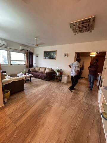 Parking in 2 BHK Apartment at Ashiana Apartment Bandra, Bandra West – for Rent