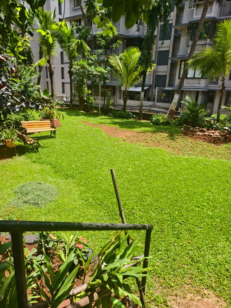 Garden, bandra west 1 Bedroom 500 Sq.Ft. Apartment In Bandra West Mumbai 8999291