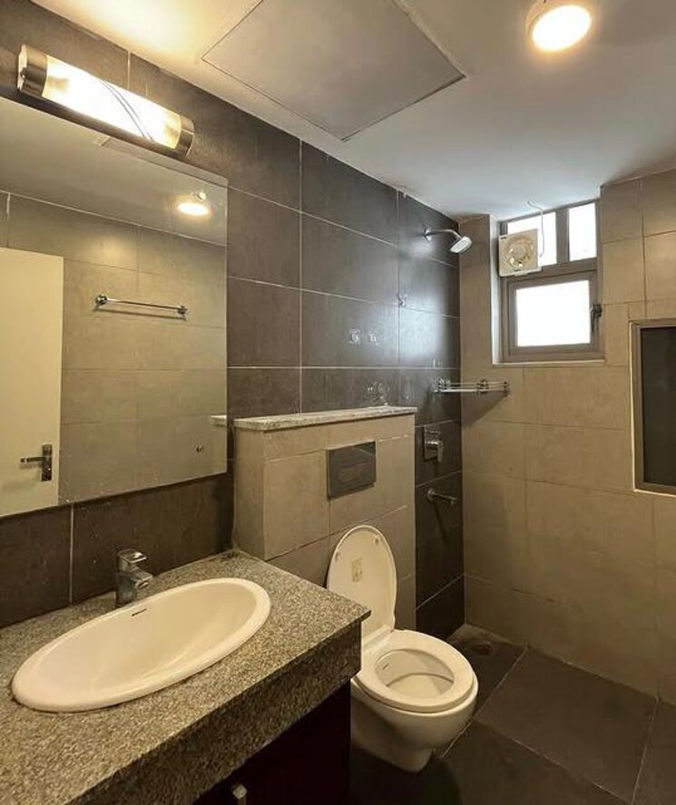 Bathroom, paras-dews 3 Bedroom 1900 Sq.Ft. Apartment In Sector 106 Gurgaon 8999298