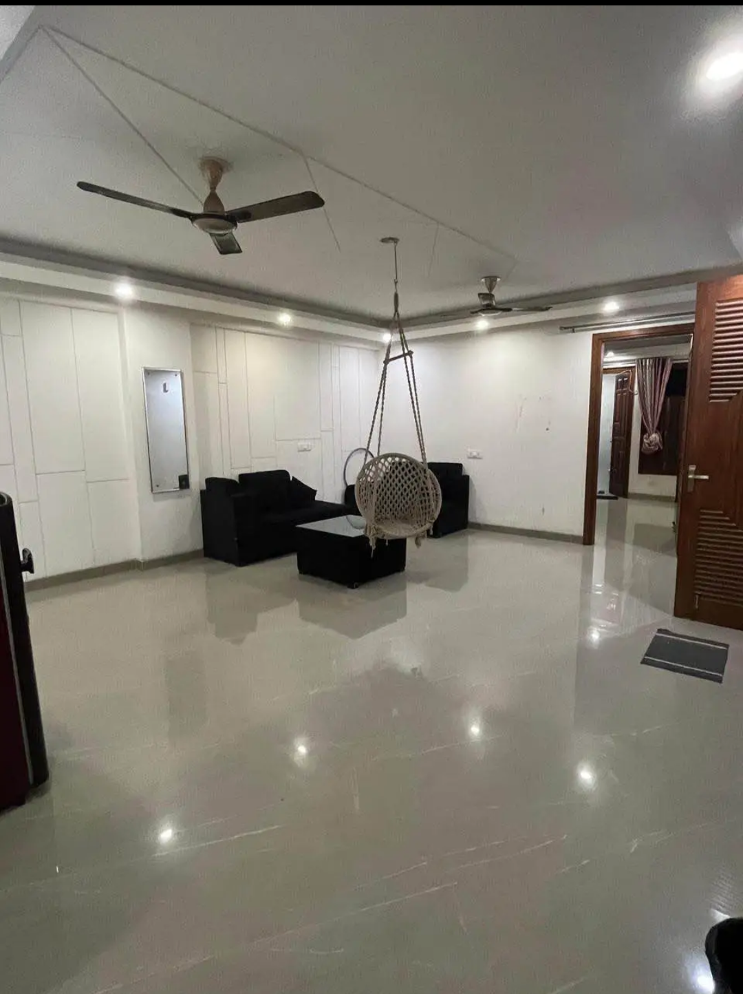 3 BHK + Servant Room,Study Room,Extra Room Builder Floor For Sale in RWA Chittaranjan Park Block R