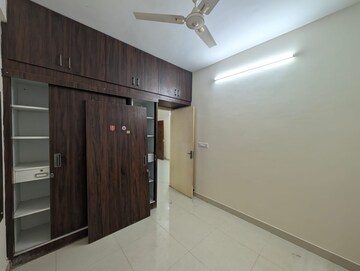 Room in 2 BHK Builder Floor at Kadubeesanahalli – for Rent