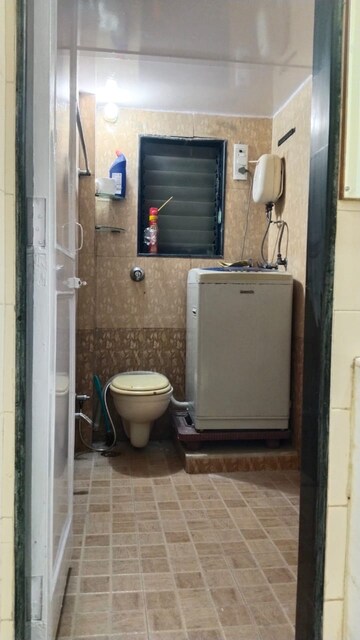 Bathroom in 1.5 BHK Apartment at Kanchan CHS, Bandra West – for Rent