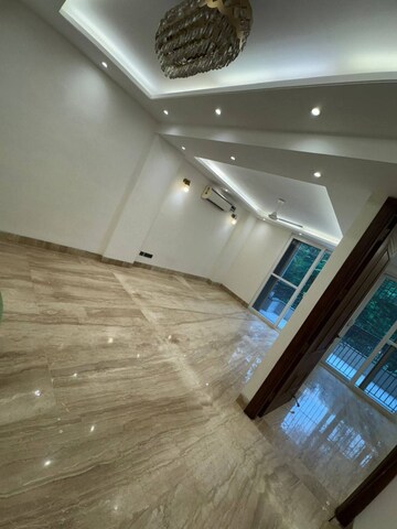 Furnished Amenities in 3 BHK Builder Floor at Shivalik Colony – for Rent