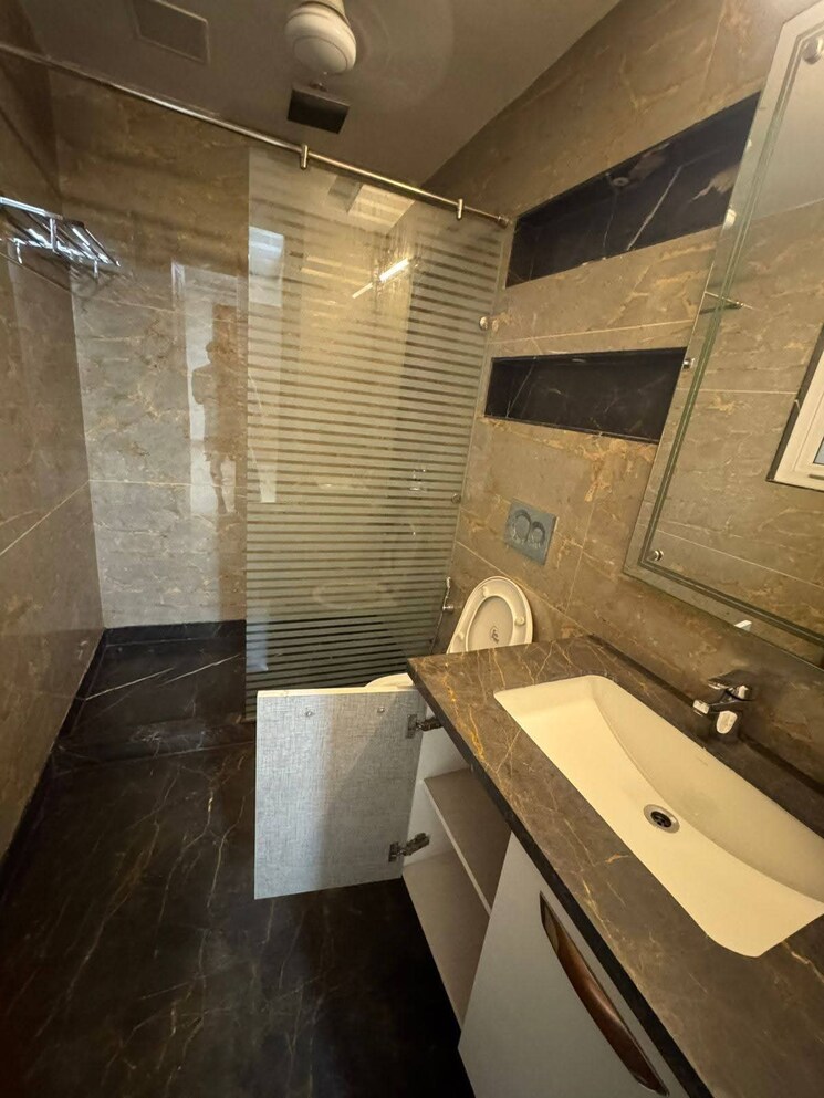 Kitchen, shivalik colony 3 Bedroom 1800 Sq.Ft. Builder Floor In Shivalik Colony Delhi 8999334