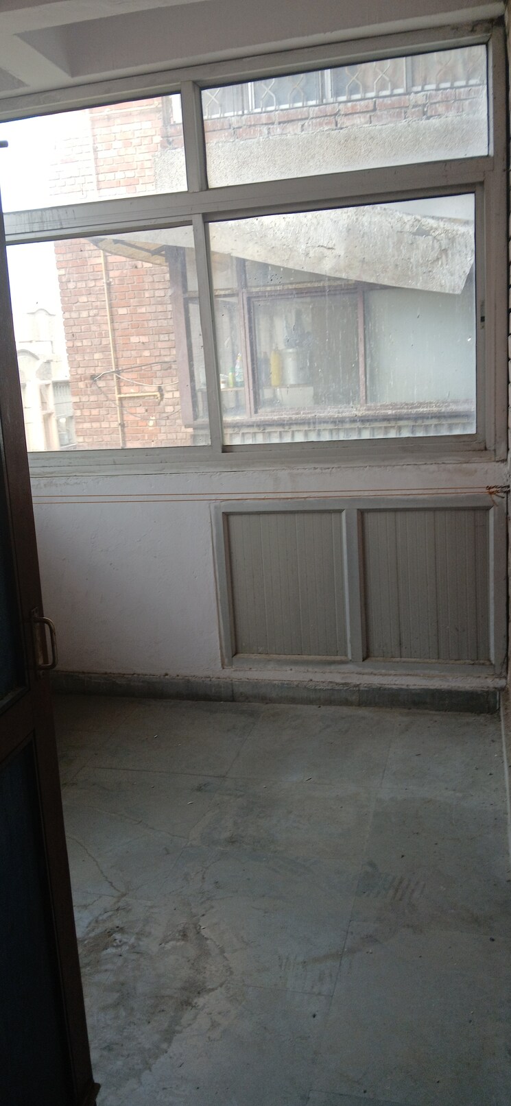 Room, vinayak-apartments-noida 3 Bedroom 1700 Sq.Ft. Apartment In Sector 62 Noida 8999347