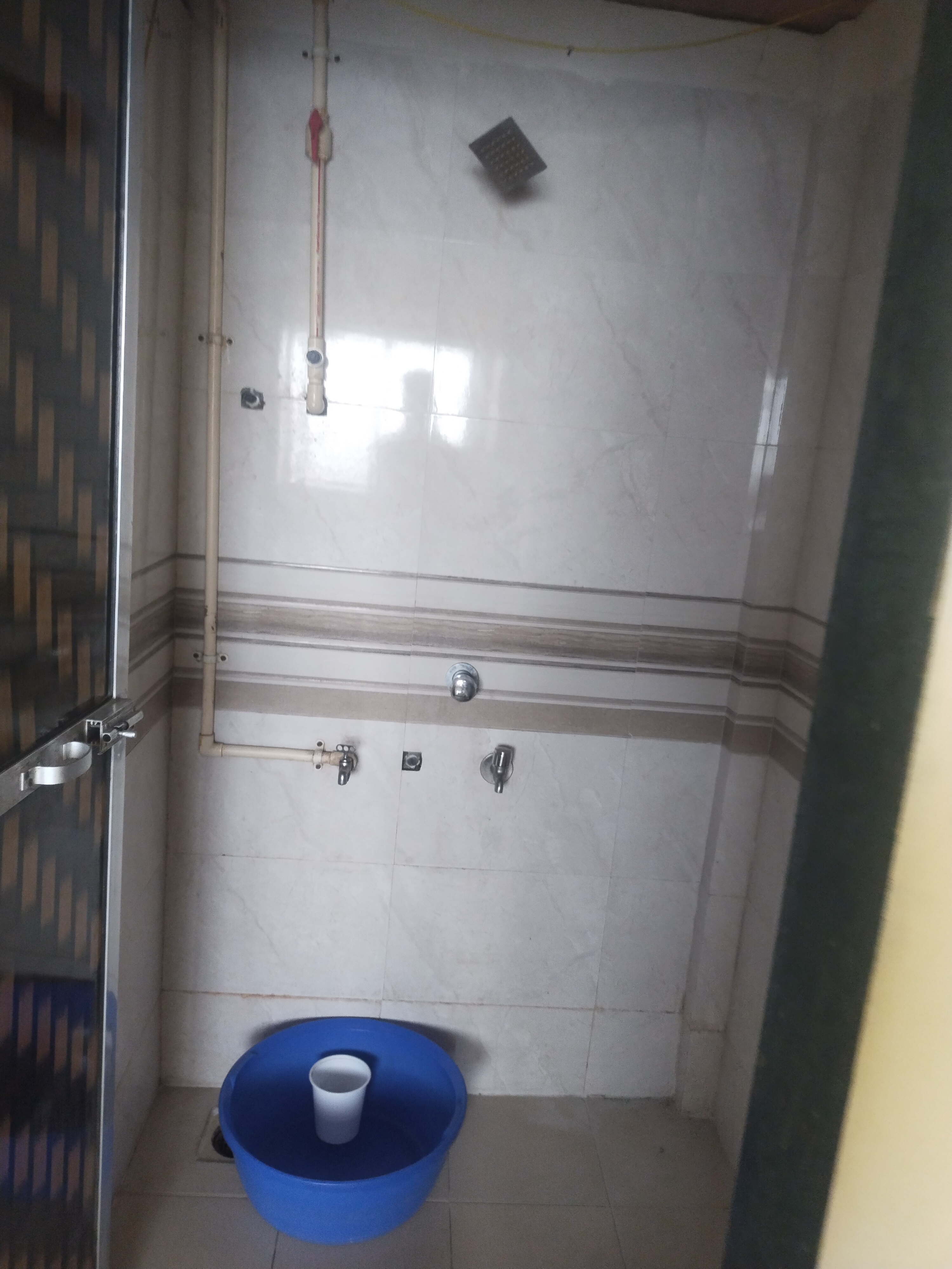 1 BHK + Extra Room Apartment For Rent in Swastik Park