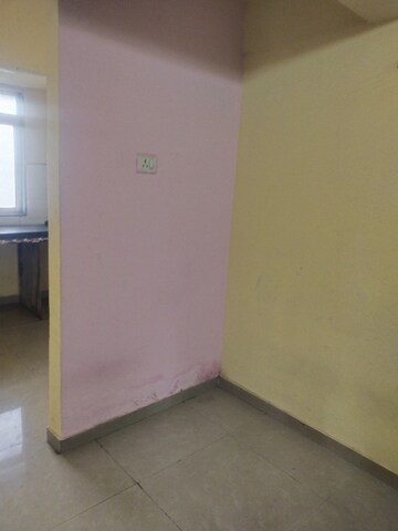 Room in 1 BHK Apartment at Swastik Park, Chembur – for Rent