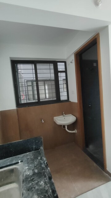 Room in 1 BHK Apartment at Swaraaj Paradise, Pimple Saudagar – for Rent