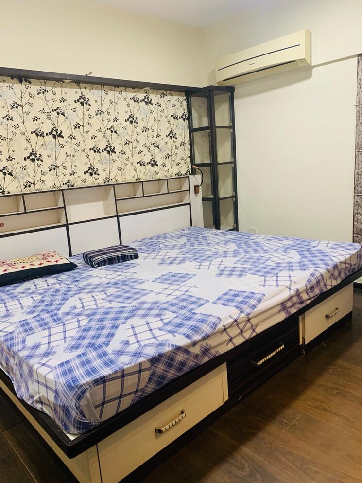 Bedroom, kolte-patil-24k-glitterati 4 Bedroom 2745 Sq.Ft. Apartment In Pimple Nilakh Pune 8999397