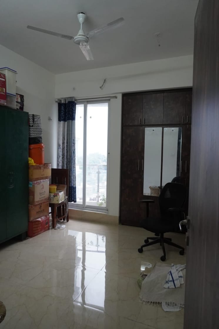 Room, rosa-manhattan 3 Bedroom 897 Sq.Ft. Apartment In Ghodbunder Road Thane 8999436