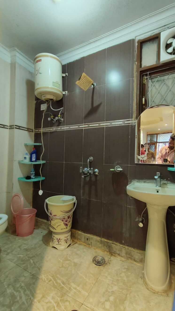 Bathroom, saket 1 Bedroom 450 Sq.Ft. Builder Floor In Saket Delhi 8999445