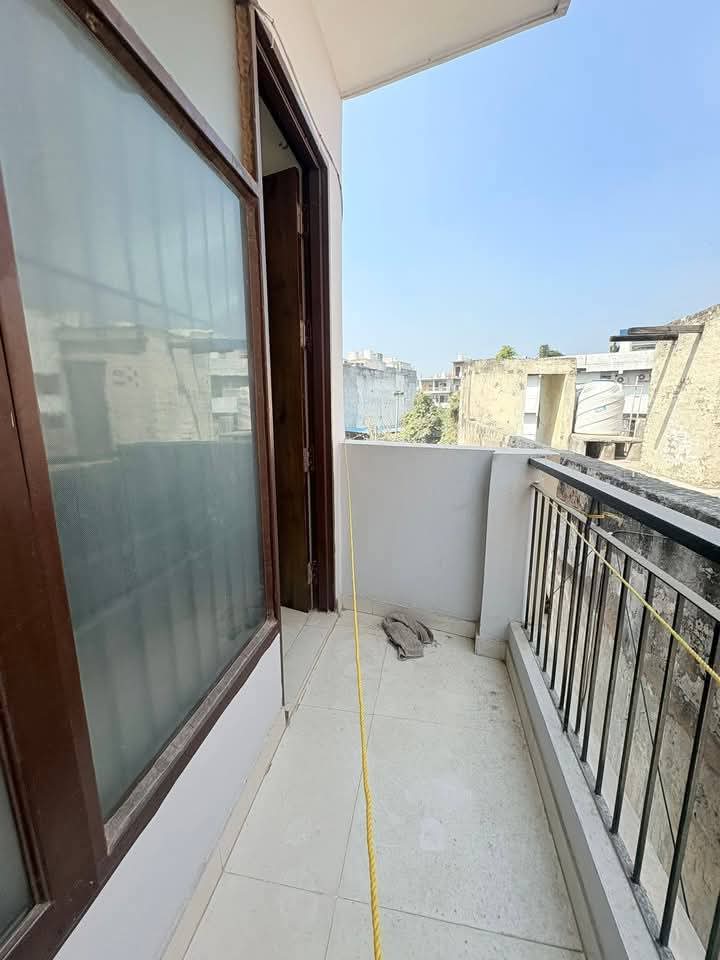 1 BHK Builder Floor For Rent in Ignou University Neb Sara