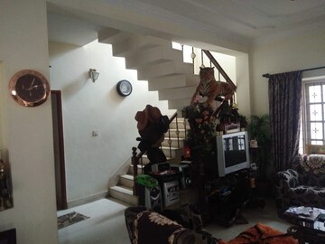Living Room in 6+ BHK Villa at Rt Nagar – for Sale