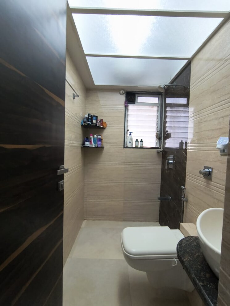 Bathroom, romell-shraddha 1 Bedroom 431 Sq.Ft. Apartment In Borivali West Mumbai 8999491
