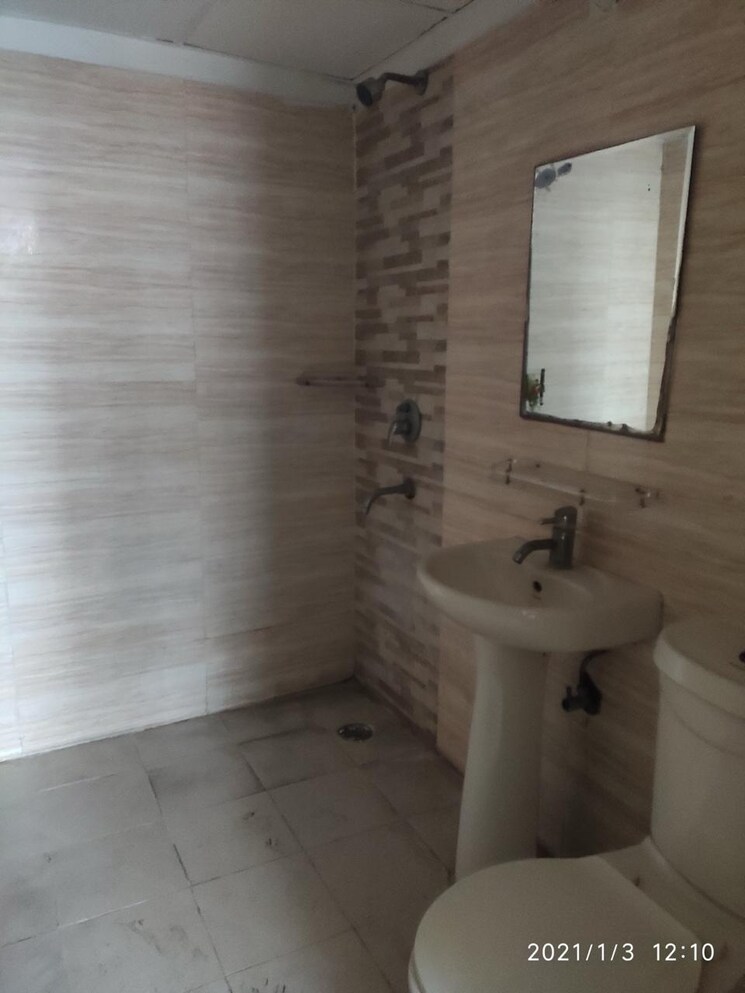 Bathroom, jm-orchid 3 Bedroom 1472 Sq.Ft. Apartment In Sector 76 Noida 8999508