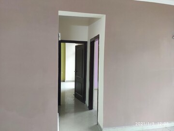 Room in 3 BHK Apartment at Jm Orchid, Sector 76 – for Rent