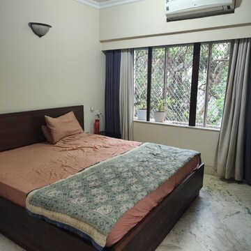 Bedroom in 3 BHK Apartment at Shdabh Towers, Bandra West – for Rent