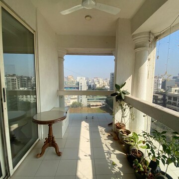Kitchen in 4 BHK Apartment at Ekta Everglades, Pali Hill – for Rent