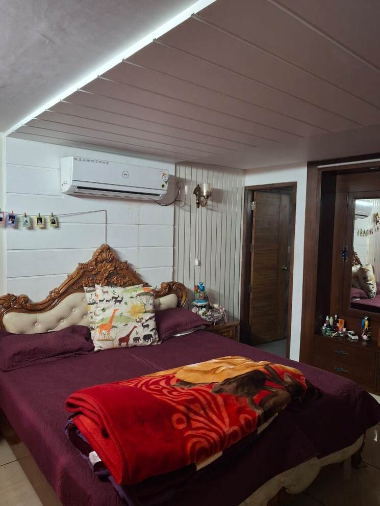 Bedroom, sector 40 3 Bedroom 3400 Sq.Ft. Builder Floor In Sector 40 Chandigarh 8999564