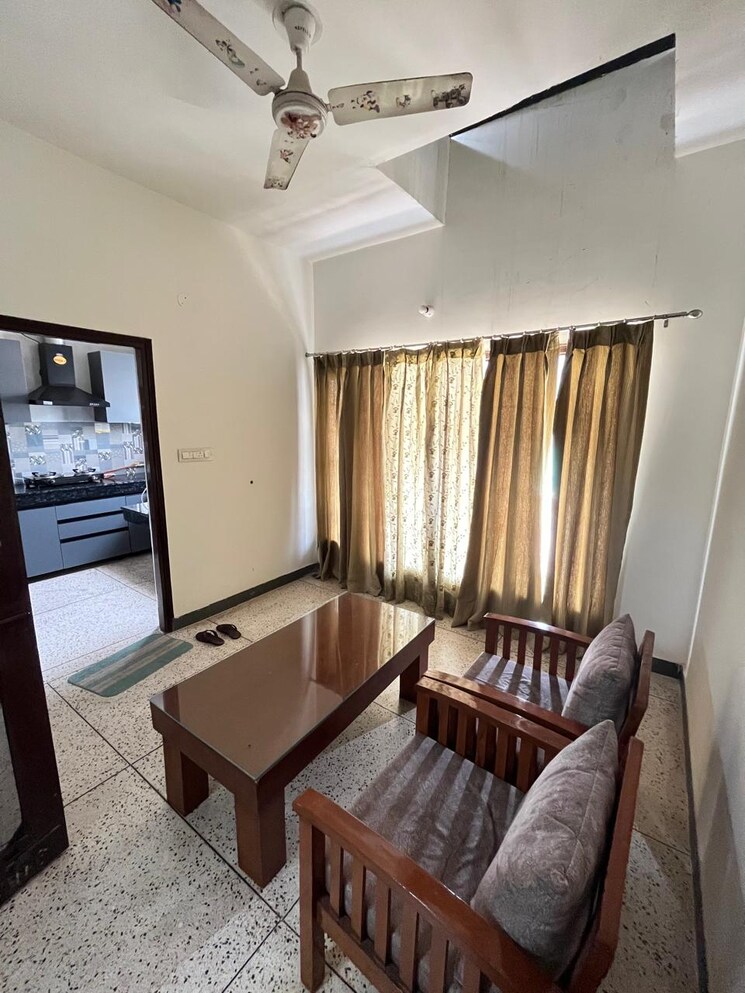 Living Room, sector 38 3 Bedroom 3400 Sq.Ft. Builder Floor In Sector 38 Chandigarh 8999565