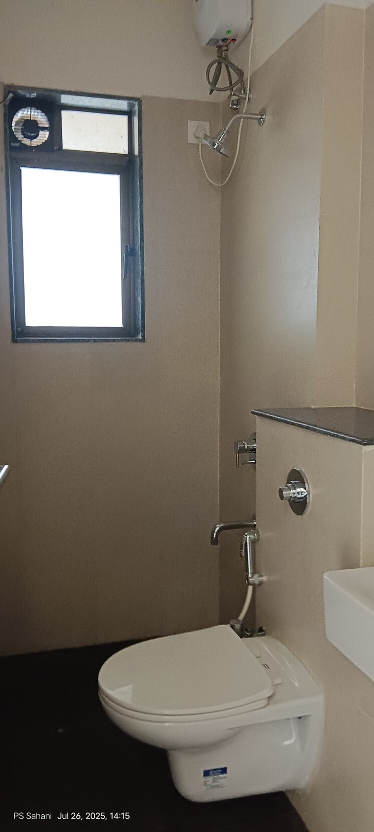 Bathroom, oberoi-eternia 3 Bedroom 1204 Sq.Ft. Apartment In Mulund West Mumbai 8999571