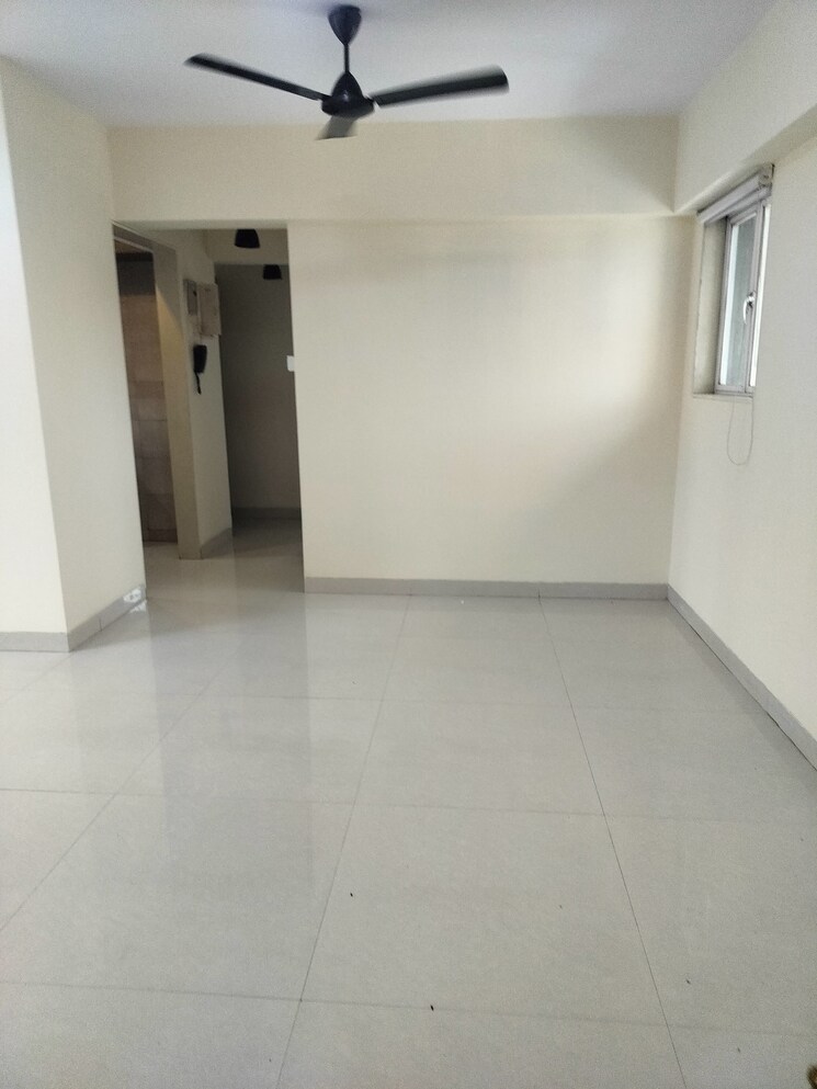 Room, eskay-itus-apartment 2 Bedroom 650 Sq.Ft. Apartment In Andheri West Mumbai 8999570