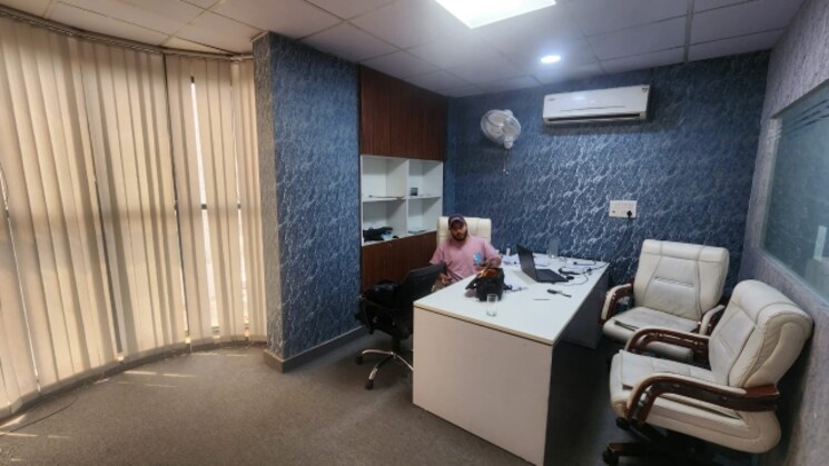 Team Area, sector 3 Commercial Office Space 1500 Sq.Ft. In Sector 3 Noida 8999576