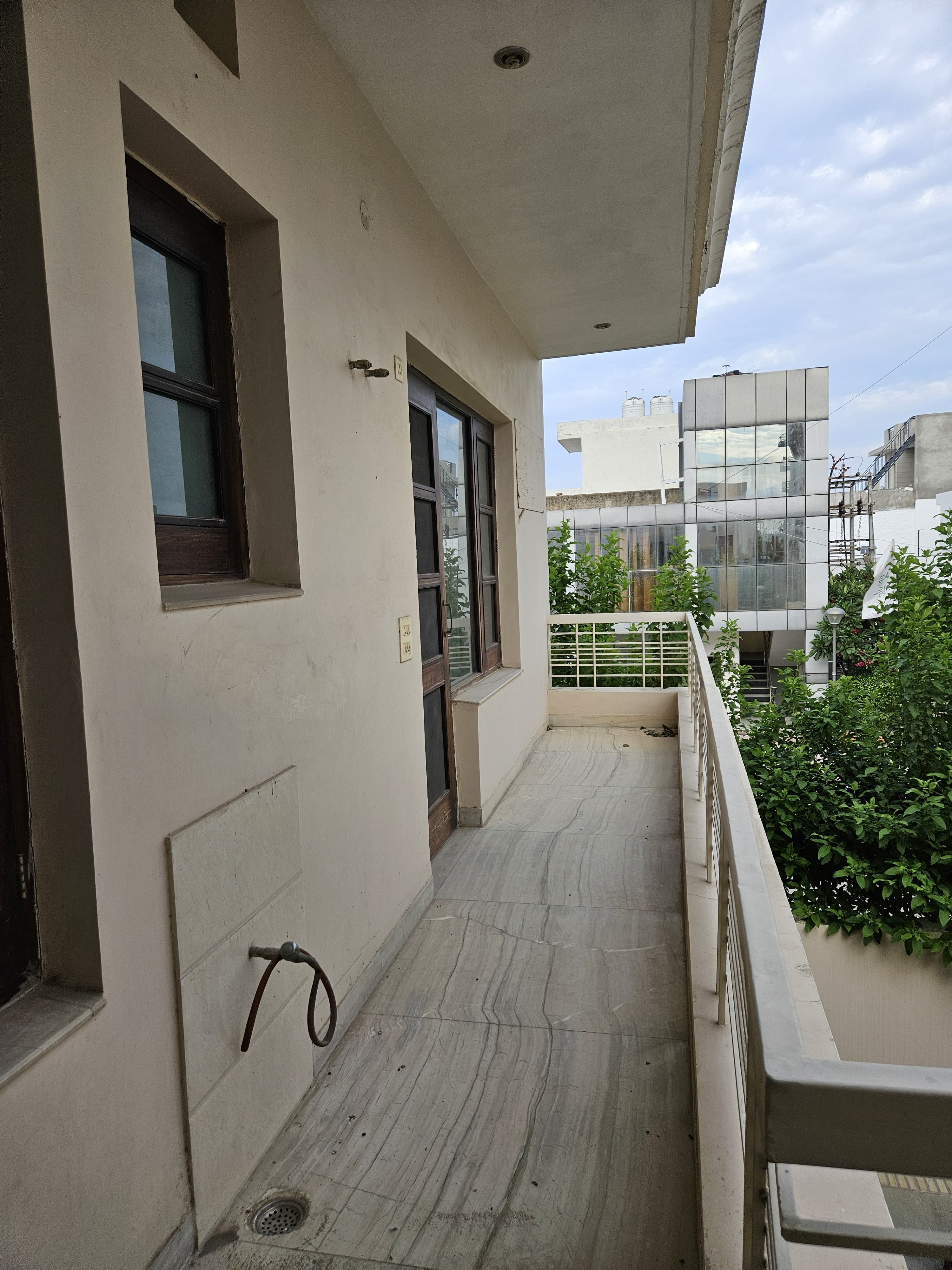 3 BHK + Extra Room Builder Floor For Rent in Omaxe Ambrosia