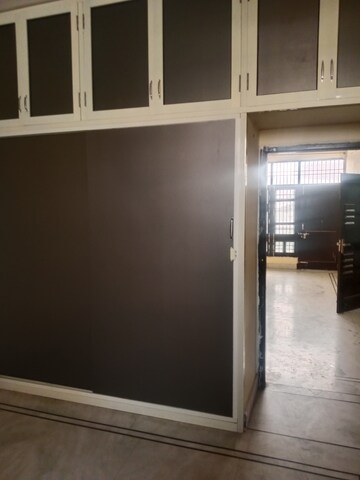 Room in 2 BHK Builder Floor at Huda – for Rent
