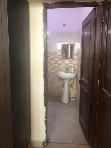 Bathroom in 2 BHK Builder Floor at RWA Apartments Sector 53, Sector 53 – for Rent