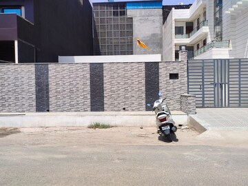 Parking in 3 BHK Independent House at RWA Apartments Sector 122, Sector 122 – for Rent