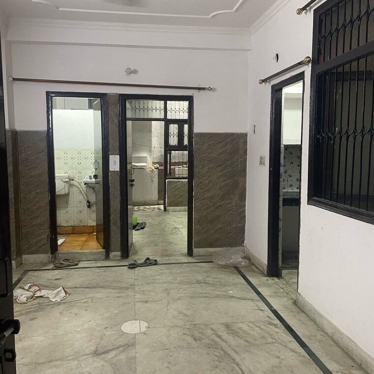 Room, vaishali sector 6 1 Bedroom 500 Sq.Ft. Builder Floor In Vaishali Sector 6 Ghaziabad 8999611