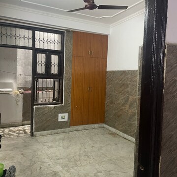 Room in 1 BHK Builder Floor at Vaishali Sector 6 – for Sale