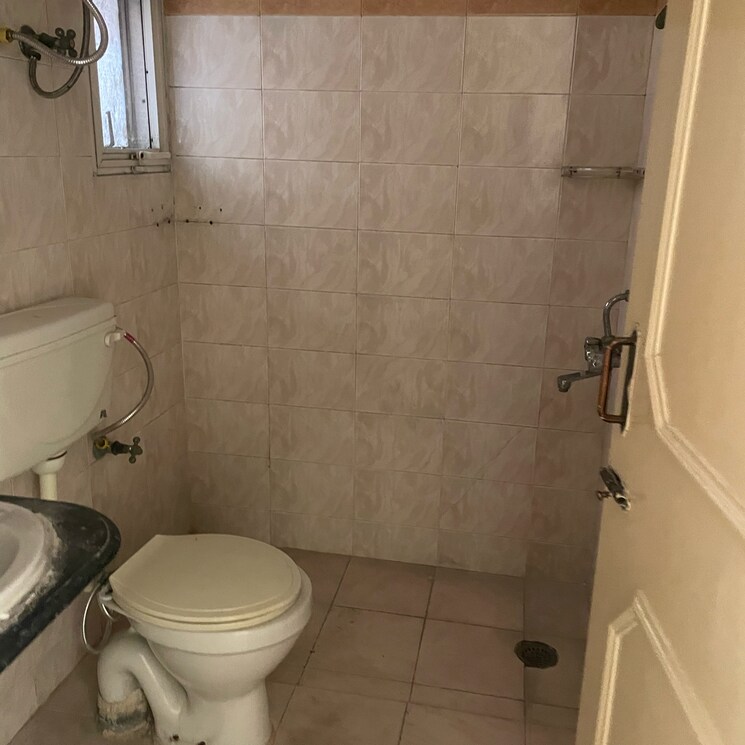 Bathroom, ashiana-apartment-ghaziabad 3 Bedroom 1500 Sq.Ft. Apartment In Vaishali Sector 3 Ghaziabad 8999613