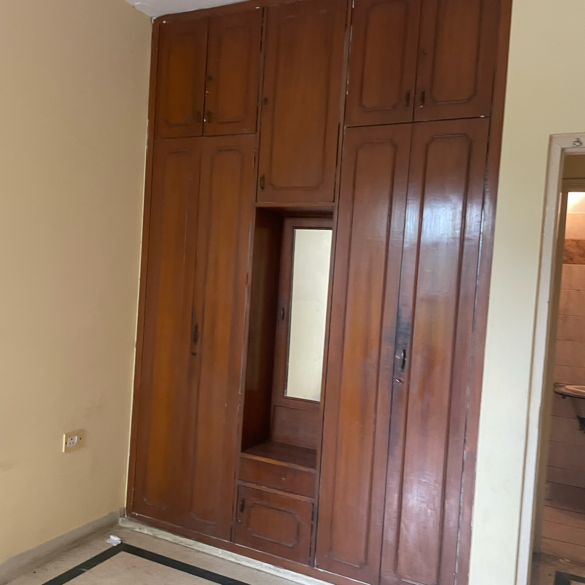 3 BHK Apartment For Rent in Ashiana Apartment Ghaziabad