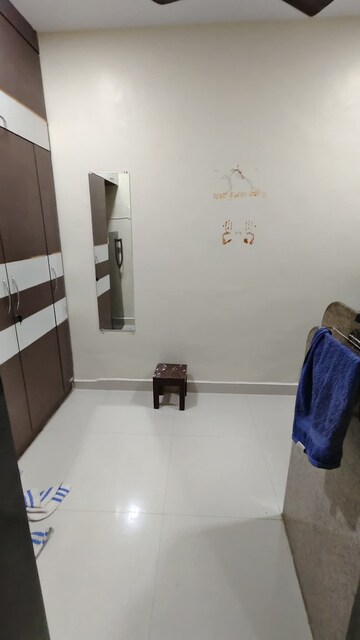 Furnished Amenities in 1 RK Apartment at Mantri Park, Goregaon East – for Rent