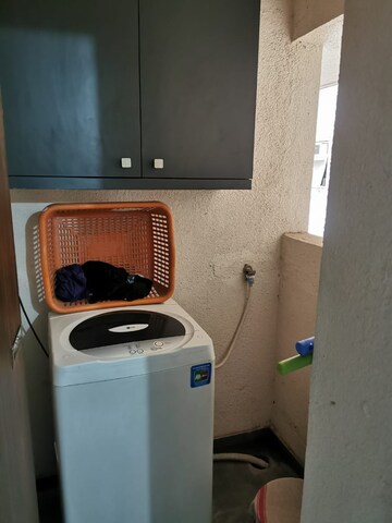 Furnished Amenities in 2 BHK Apartment at Puraniks Abitante Fiore, Bavdhan – for Rent