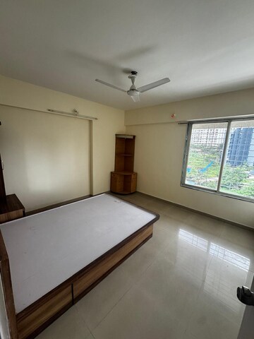 Room in 3 BHK Apartment at Prithvi Sai Velocity Phase 1, Bavdhan – for Rent