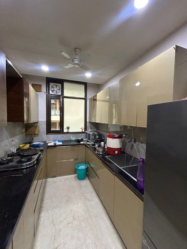 Kitchen, navbharat-apartments 2 Bedroom 950 Sq.Ft. Apartment In Paschim Vihar Delhi 8999634