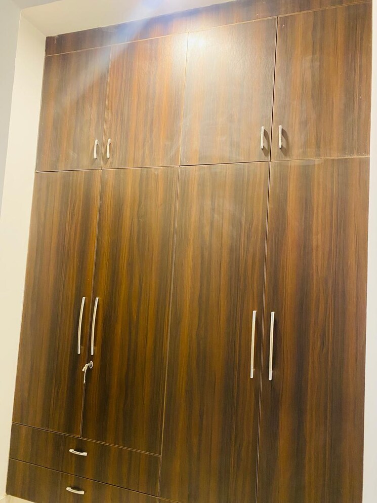 undefined, rwa-apartments 3 Bedroom 250 Sq.Mt. Builder Floor In Sector 31 Noida 8999636