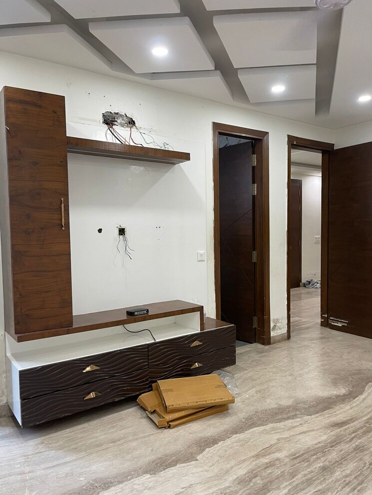 Bedroom, triveni-apartments-cghs 3 Bedroom 1600 Sq.Ft. Apartment In Paschim Vihar Delhi 8999641