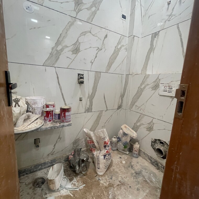 Bathroom, rohini sector 24 2 Bedroom 650 Sq.Ft. Builder Floor In Rohini Sector 24 Delhi 8999671