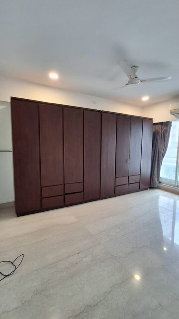 Master Bedroom in 3 BHK Apartment at Dheeraj Celestial, Bandra West – for Rent