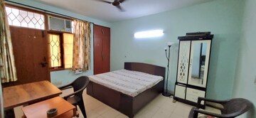 Bedroom in 3 BHK Builder Floor at The Grand, Sector 52 – for Rent