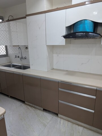 Kitchen in 4 BHK Builder Floor at The Grand, Sector 52 – for Rent