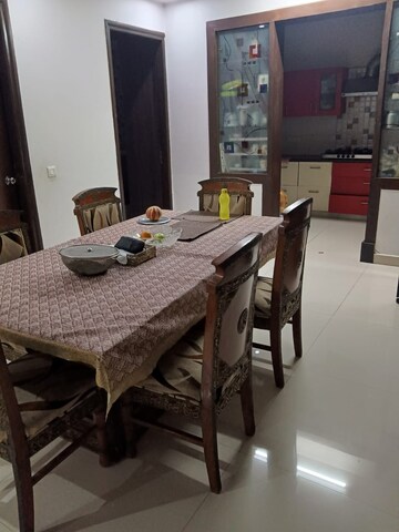 Team Area in 3 BHK Villa at Sector 39 – for Rent
