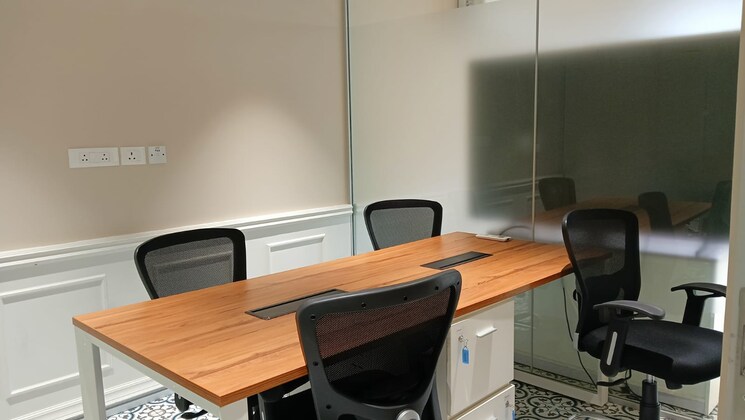 Team Area, connaught place Commercial Office Space 5000 Sq.Ft. In Connaught Place Delhi 8999718