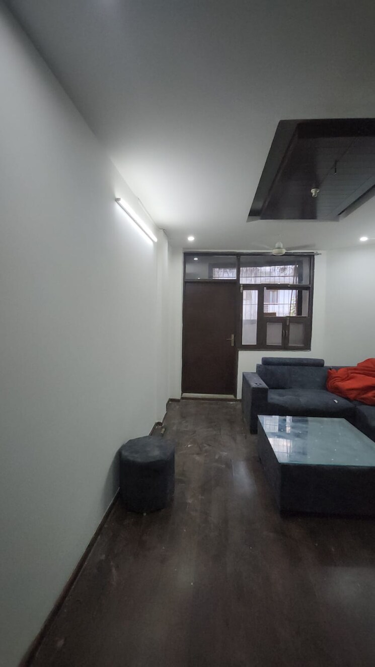 Room, dwarka 1 Bedroom 50 Sq.Mt. Apartment In Dwarka Delhi 8999719